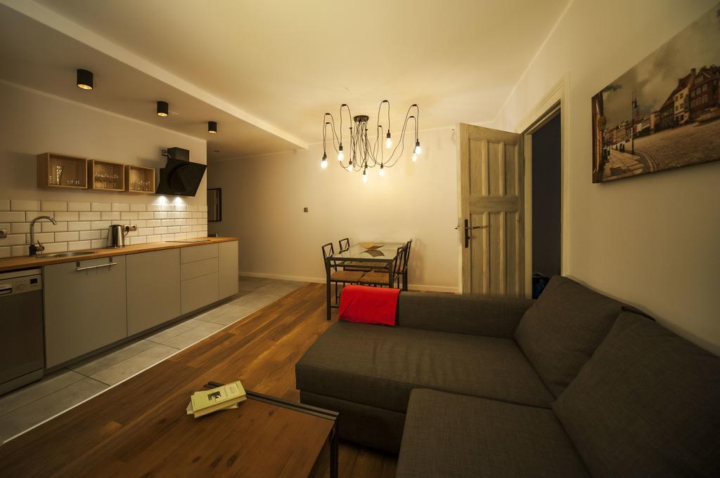 Very Berry - K Jadwigi 58 - Old City Apartment, Self Check In 24H! Poznan Exterior photo